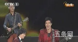 王力宏和李云迪春晚弹琴(王力宏为李云迪写的歌)