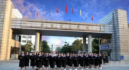 南阳理工学院吧步道乐跑(南阳理工学院有体育专业吗)