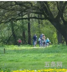 踏青的季节说说短句(关于踏青的优美句子)